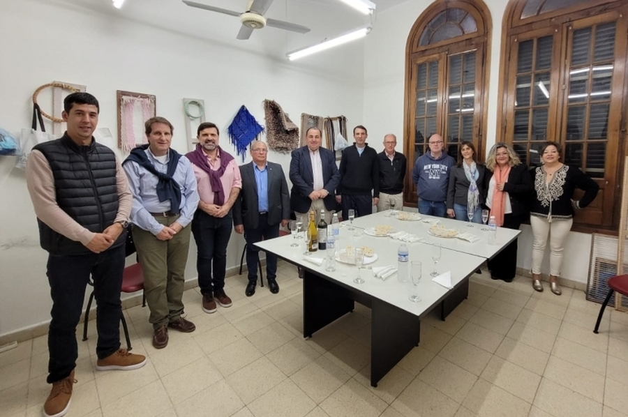 Cena a ciegas: la verdadera experiencia de ponerse en el lugar del otro