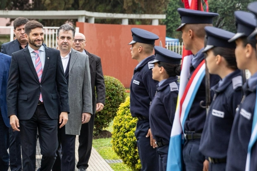 Pullaro: “Vamos a trabajar para tener una Policía moderna que dé respuestas eficientes contra el delito”