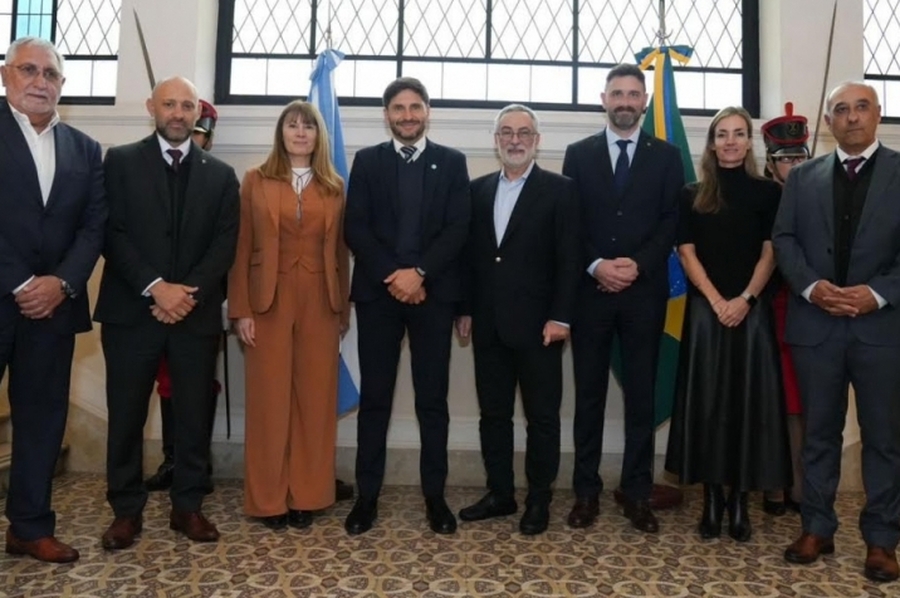 Pullaro recibió al embajador de Brasil en la Argentina