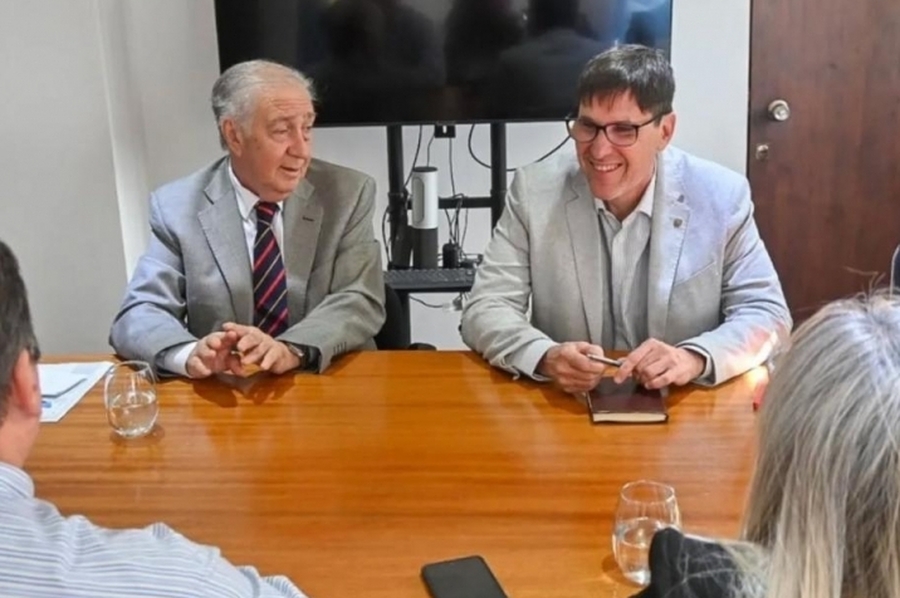 Gramajo se reunió con el Ministro de Educación José Goity
