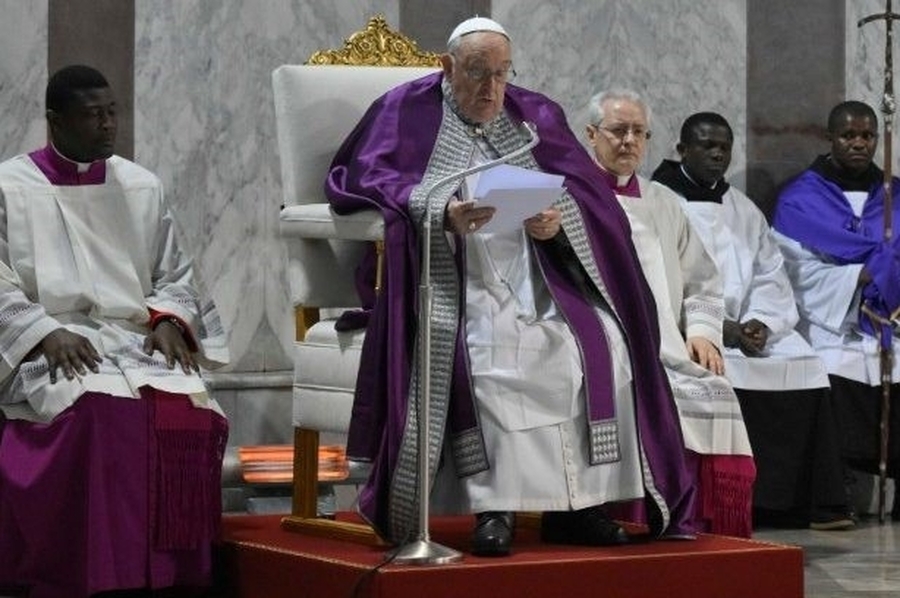Francisco presidió en Roma la Misa del Miércoles de Ceniza
