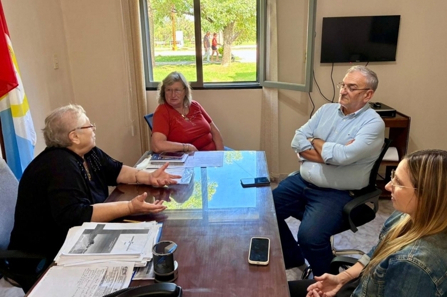 Vila recupera el equipo informático que le permite emitir DNI y pasaportes