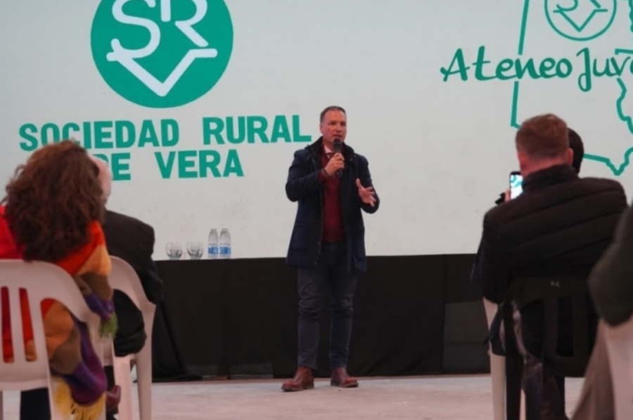 Riesgo hídrico: con 8 ofertas, se licitó la limpieza de 9 canales troncales de los departamentos Vera, 9 de Julio y San Justo