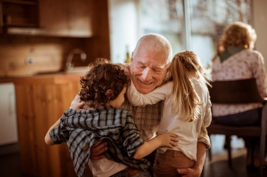 El Papa insta a la sociedad a no abandonar a los ancianos