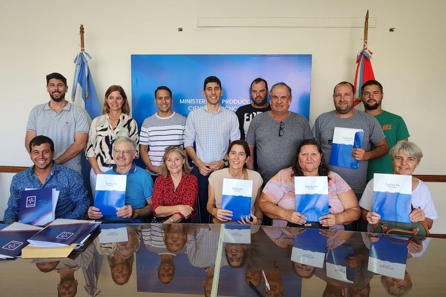 Productores ganaderos afectados por la sequía recibieron créditos del Gobierno Provincial