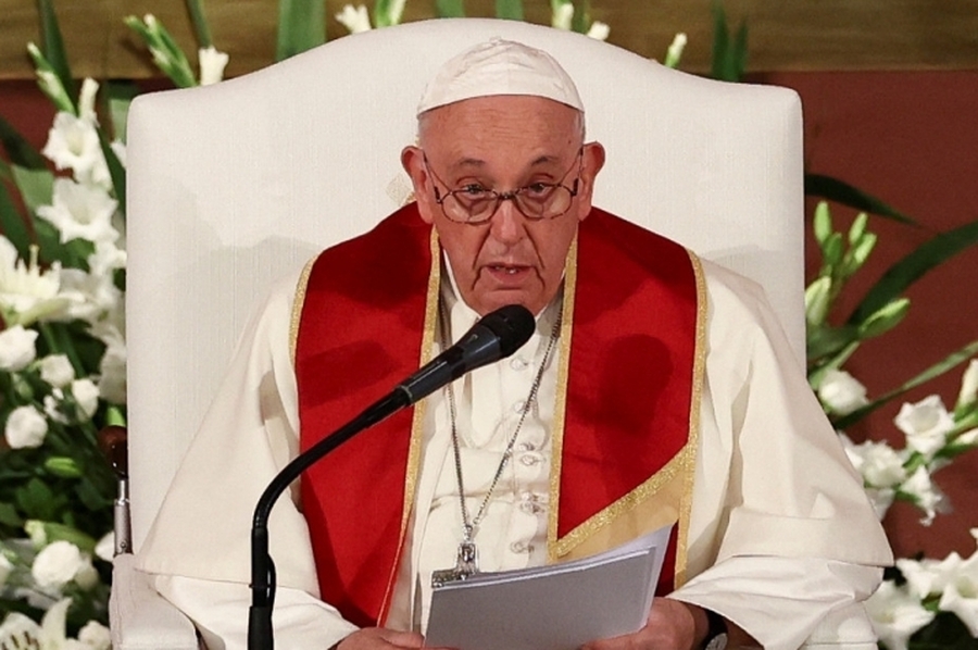 El Papa Francisco solicitó que la inteligencia artificial esté 
