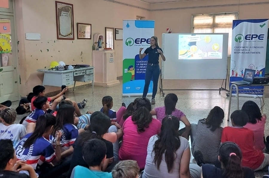 La EPE visitó escuelas de San Guillermo, Ceres y Hersilia