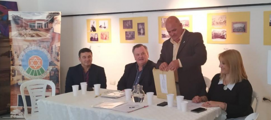 Entrega de aportes en Moisés Ville