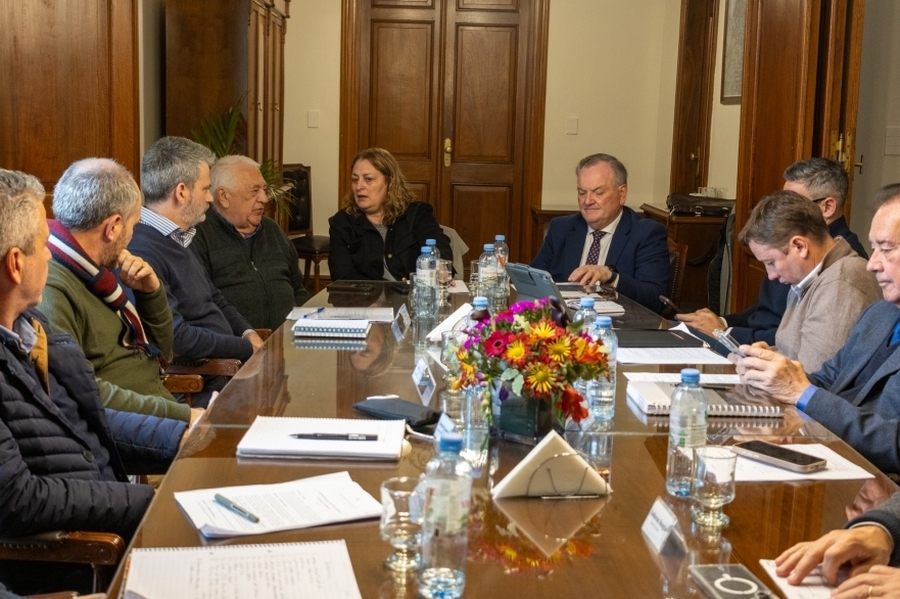 Senadores recibieron a la ministra Silvia Ciancio para analizar proyectos
