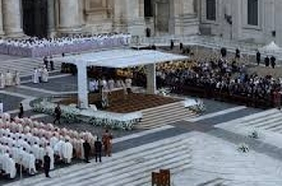 El Papa, al inicio del Sínodo: 'Lugar de comunidad y armonía'