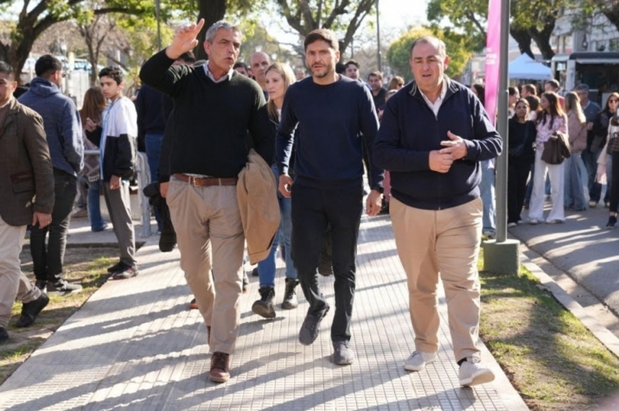 Pullaro inauguró la puesta en valor de la avenida J.J. Paso en la ciudad de Santa Fe