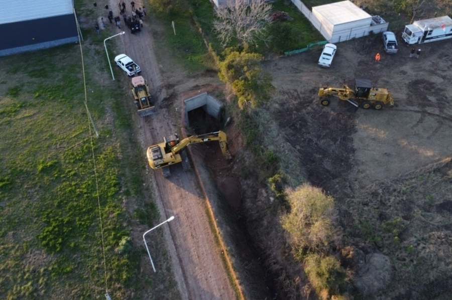 Provincia comenzó los trabajos para la construcción del desagüe troncal Hohenfels en Esperanza