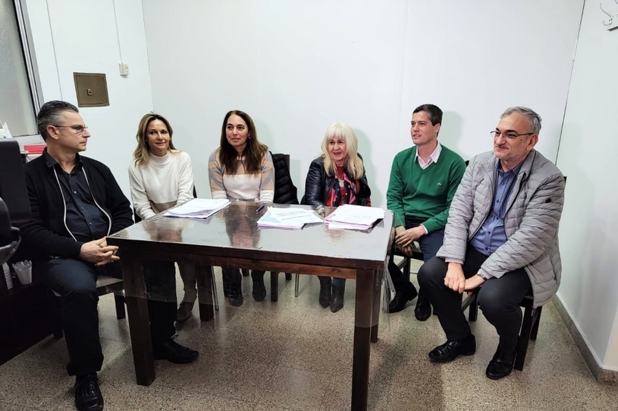 Calvo presente en la apertura de licitación pública para adquisición de equipamiento y de cambio de autoridades en el SAMCO Amilcar Gorosito