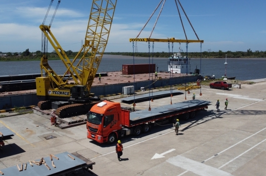 Intensa actividad del Puerto de Santa Fe en todas sus terminales portuarias