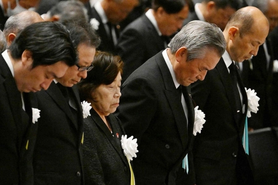 Emocionante acto conmemoró la bomba atómica que destruyó Nagasaki: Kishida pidió el desarme nuclear