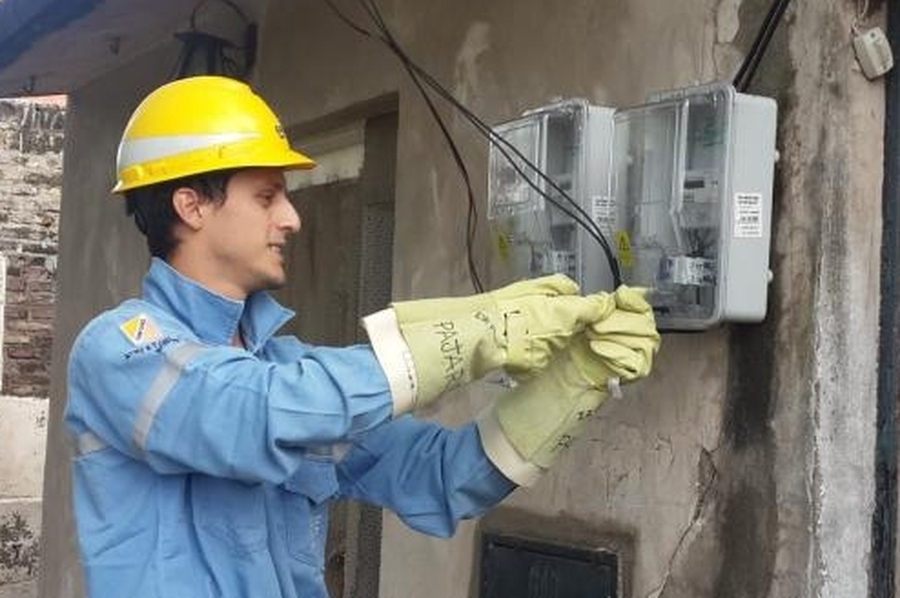 Se espera un aumento del 50% en la tarifa de la luz para el sector comercial y residencial Nivel 1