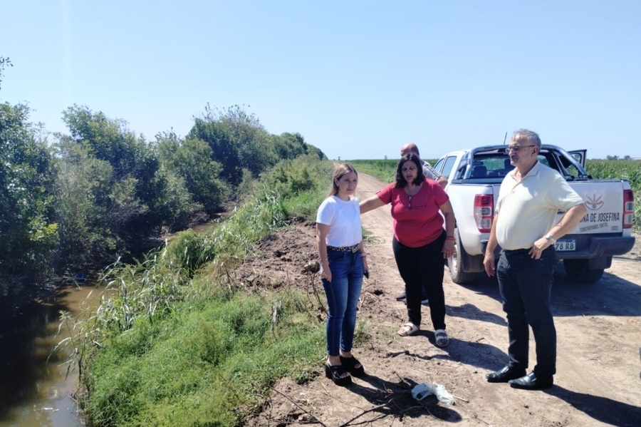 Calvo recorrió el límite interprovincial Santa Fe-Córdoba a causa de anegamientos que afectaron a campos de Josefina y la región
