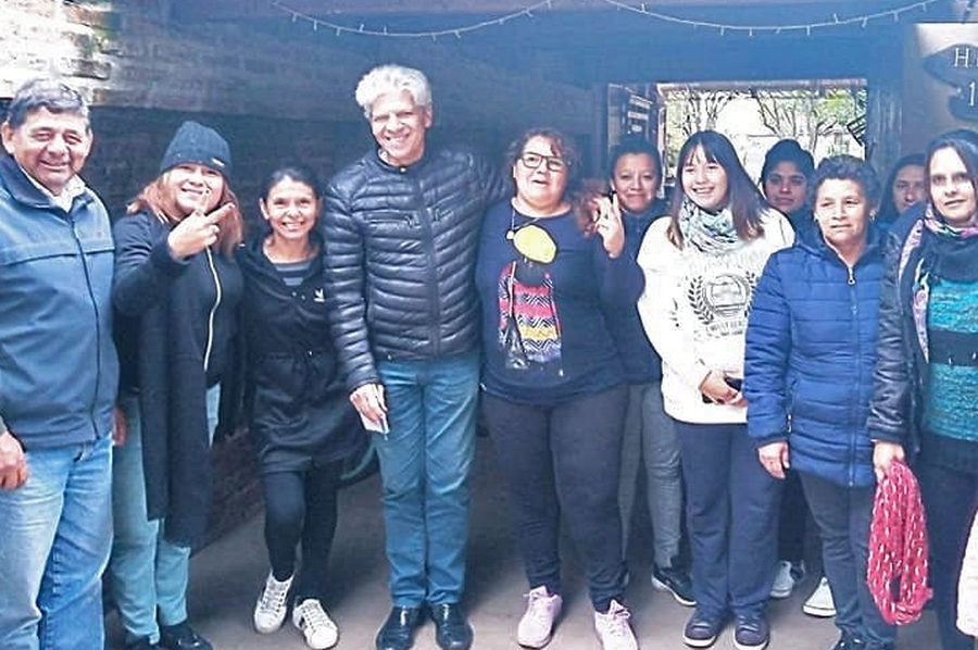 Alejandra: El senador Baucero acercó soluciones a los vecinos de la localidad