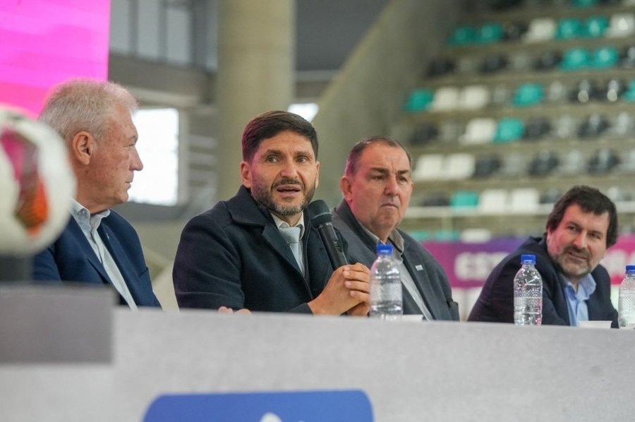 Pullaro presentó el sudamericano de Futsal en El Invencible Santa Fe: “La llama de los Juegos sigue encendida”