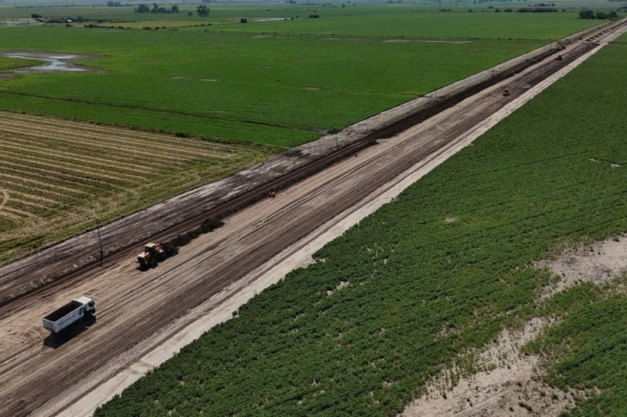 Comenzó la pavimentación de Ruta 2 para conectar los departamentos San Justo y Garay