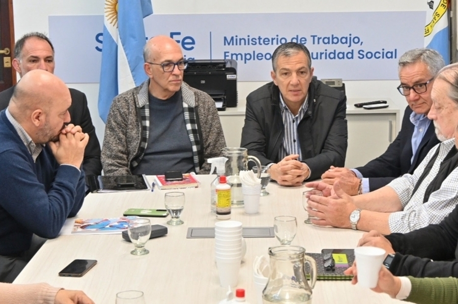 Se realizó el primer encuentro con los gremios docentes en el marco de las negociaciones paritarias para la segunda mitad del año