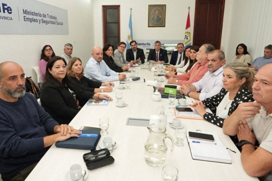 Provincia también ofreció a los docentes una compensación por los meses anteriores y un 8 % de aumento trimestral