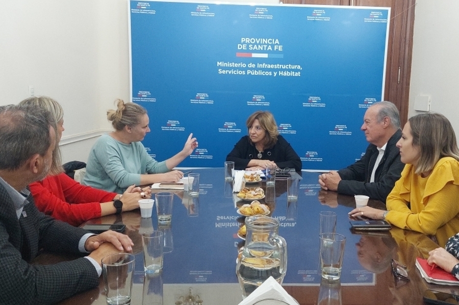 Frana mantuvo un encuentro de cooperación internacional con la delegada de la Universidad de Camerino - Italia