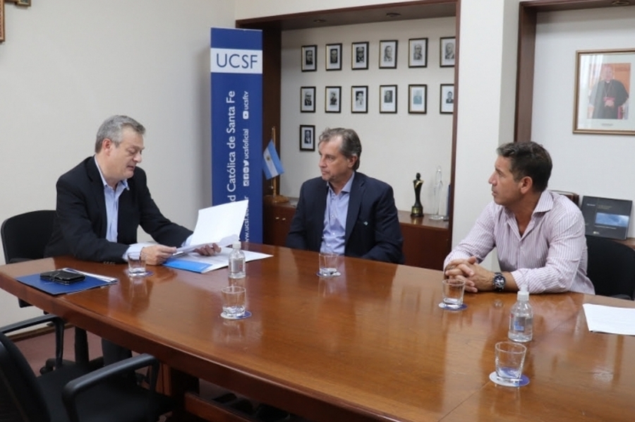 El Ministerio de Desarrollo Social firmó un convenio de colaboración con la Universidad Católica de Santa Fe