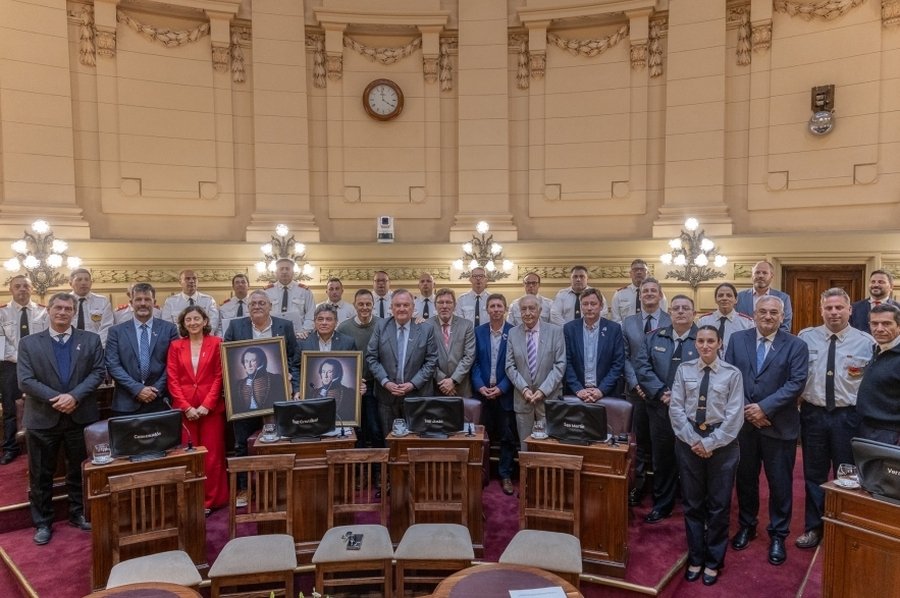Merecido homenaje en el Senado a brigadistas que actuaron en Venezuela tras los terremotos