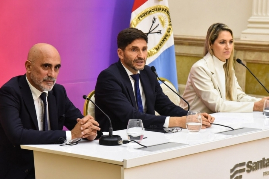 Pullaro: “Queremos que Ficha Limpia esté en la nueva Constitución provincial porque transparenta el sistema democrático”
