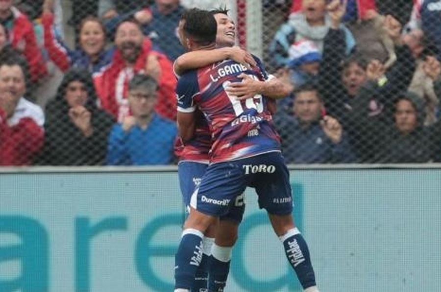 Unión superó a Central Córdoba en el 15 de Abril