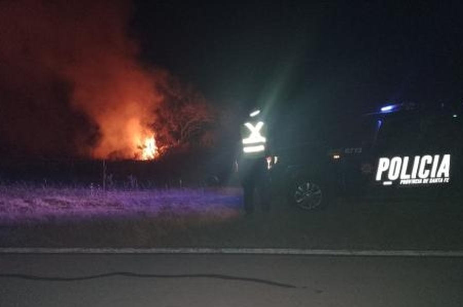 Entre Crespo y San Javier: se incendió un campo y tuvieron que cortar la RP 39 por el humo