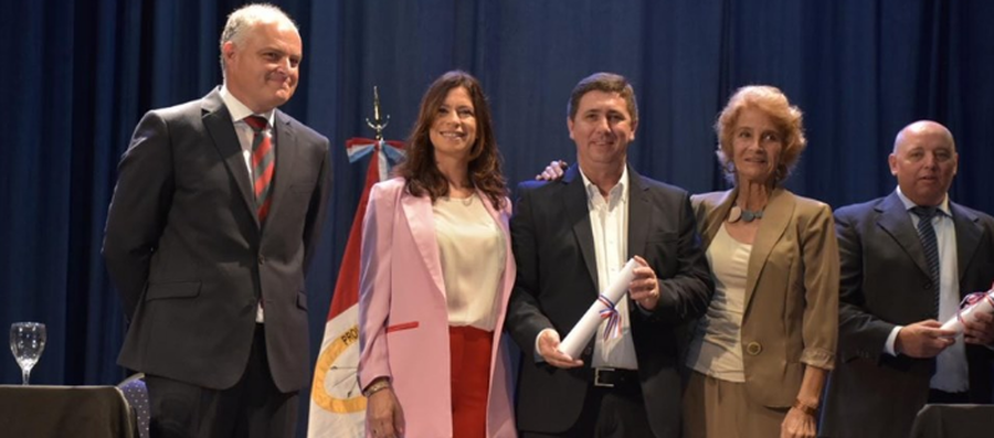 Acto de entrega de Diplomas a autoridades electas