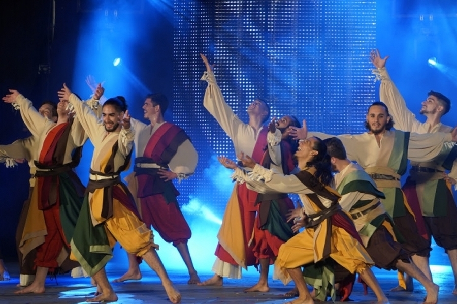 Convocatoria a artistas de la danza para Cosquín 2023