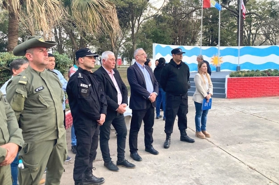 En Aurelia Calvo acompañó la procesión y el acto de celebración por el 142° aniversario y las fiestas patronales de la localidad