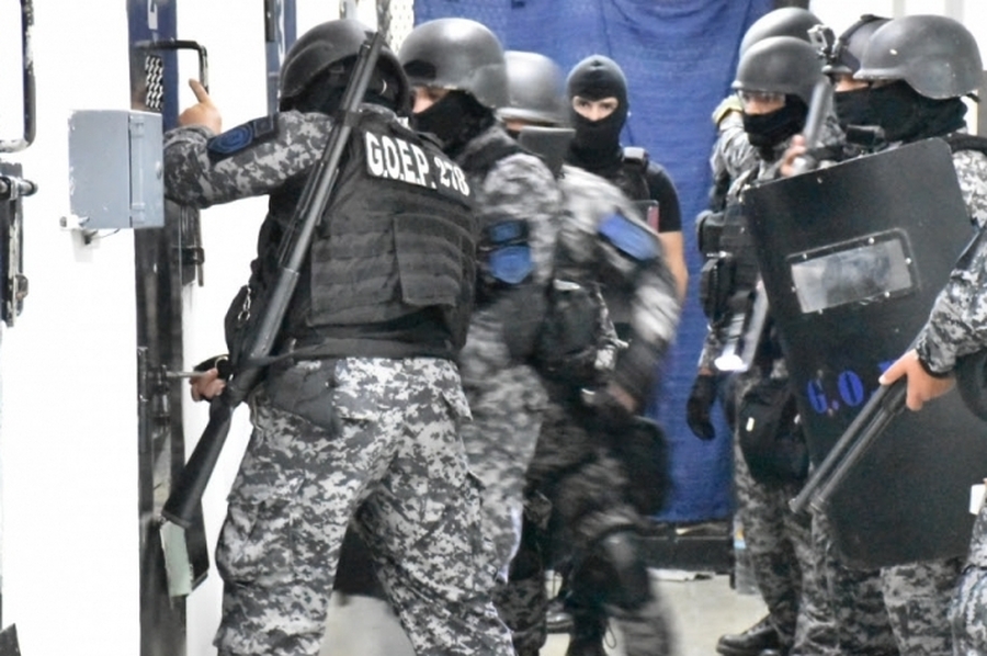 Continúan los fuertes controles en la cárcel de Piñero