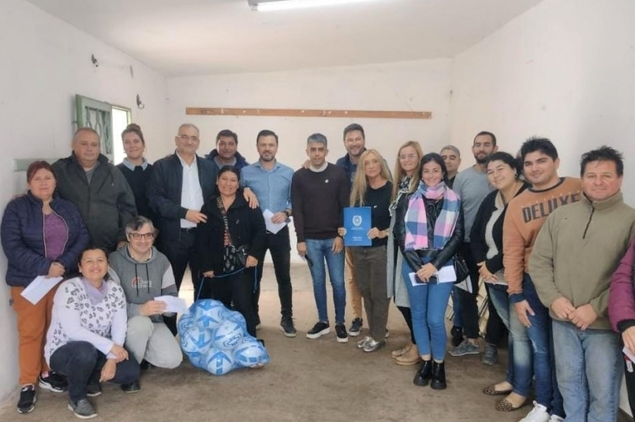 Alcides Calvo visitó instituciones de Frontera, Josefina y San Vicente