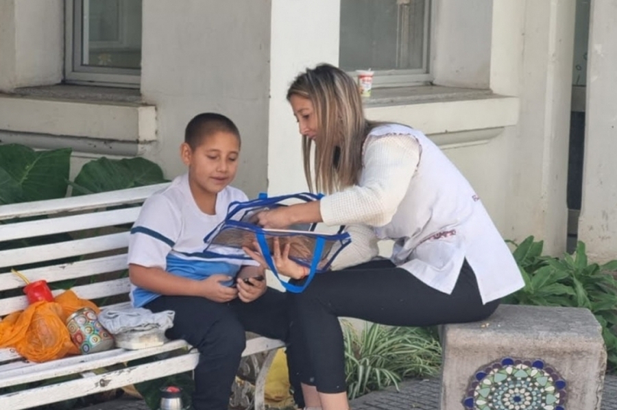 Provincia entregó 600 kits con útiles escolares para las escuelas hospitalarias de Rosario y Santa Fe