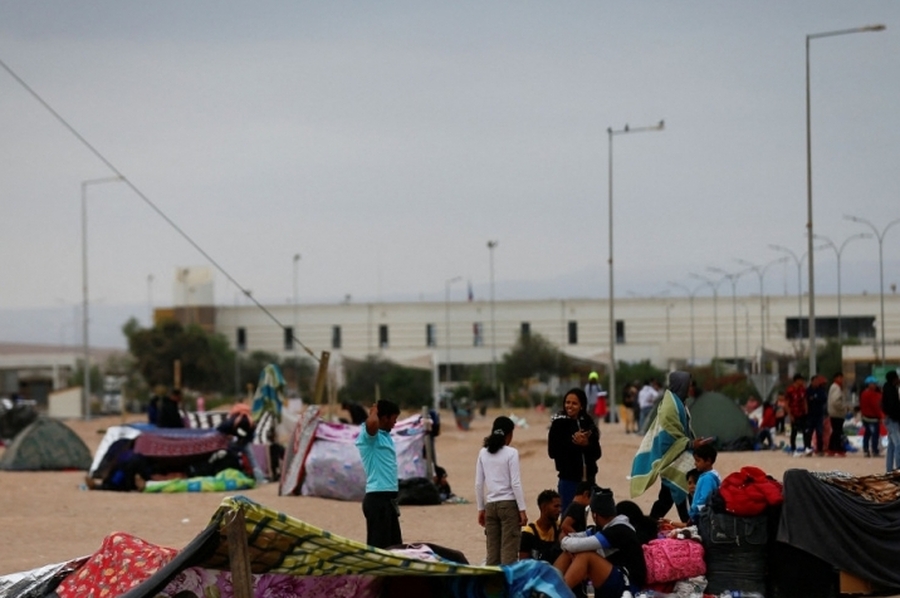 Chile endurece su política migratoria: anunció un comité para expulsiones y empadronamiento biométrico