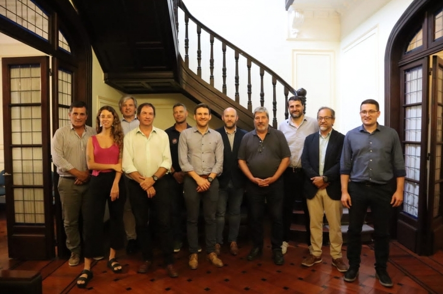 La provincia participó de la última reunión del año de la Mesa de Gas, Petróleo y Minería