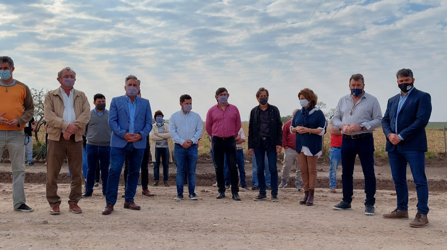 Habilitaron un nuevo camino rural en Llambi Campbell