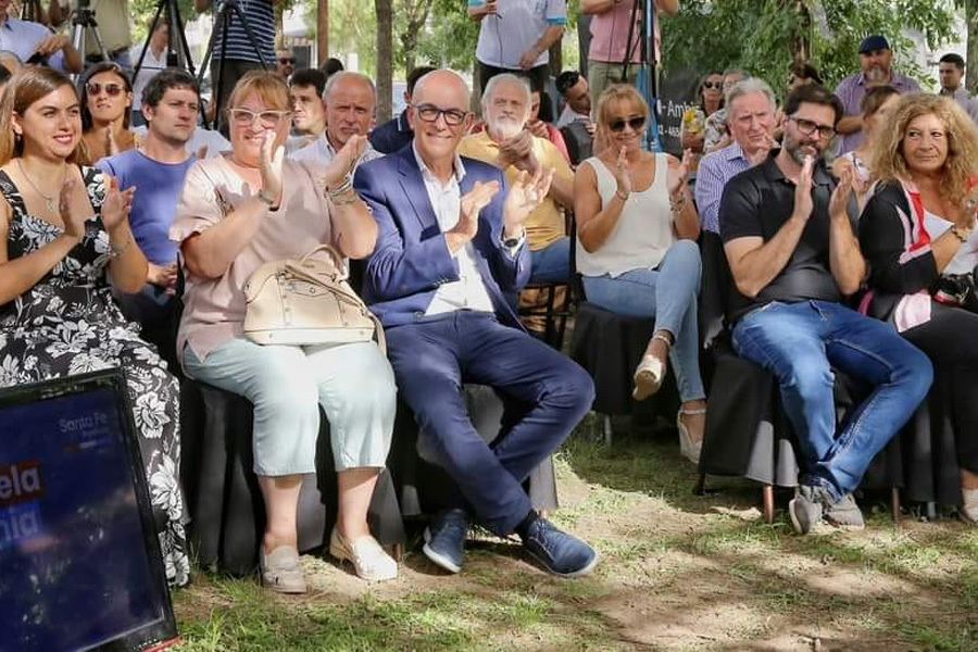 Víctor Debloc estuvo en Rufino: Acompaño al gobernador Perotti en la apertura de sobres