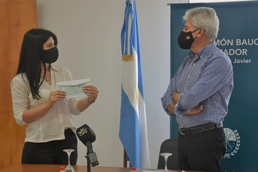 San Javier: el senador Baucero entregó aportes a instituciones