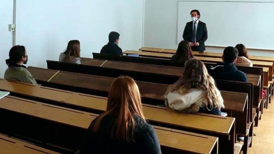 Autorizaron el retorno a la presencialidad plena en las universidades