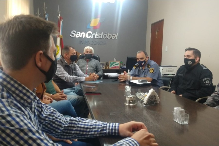 Reunióon por la seguridad a la salida de la nocturnidad en San Cristóbal