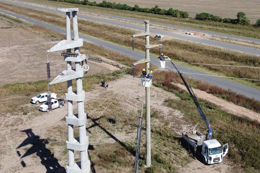 La EPE finalizó la remodelación de la línea de alta tensión sobre la autovía 34 en Rafaela