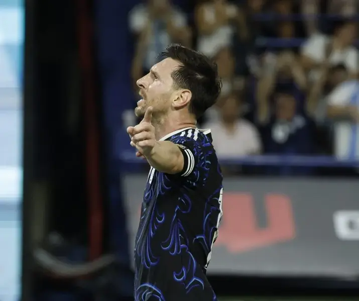 Argentina goleó a Zambia y cerró su preparación con una gran actuación en La Bombonera