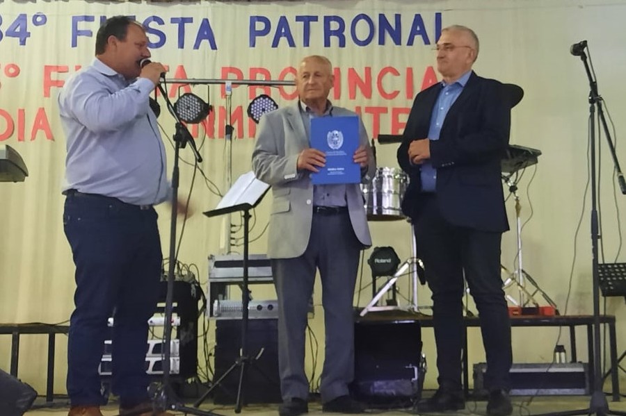 Calvo en los festejos patronales de Estación Clucellas y en el lanzamiento de la 15° Fiesta Provincial del Día del Inmigrante