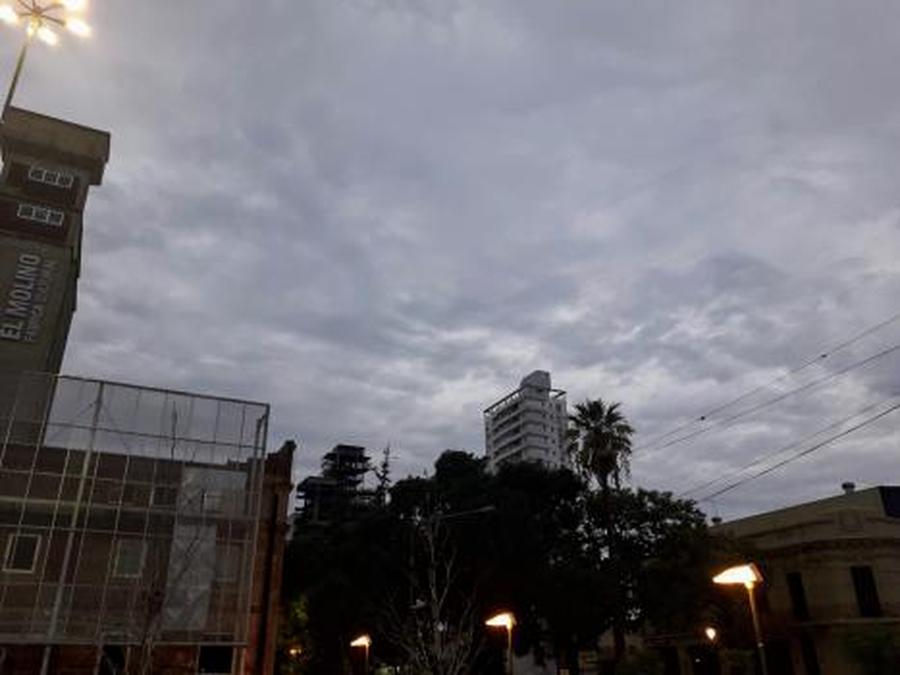 Pronostican tiempo inestable con posibles lluvias débiles para el fin de semana en Santa Fe