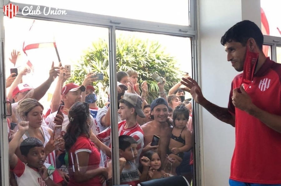 Unión se fue a Bahía despedido por una multitud